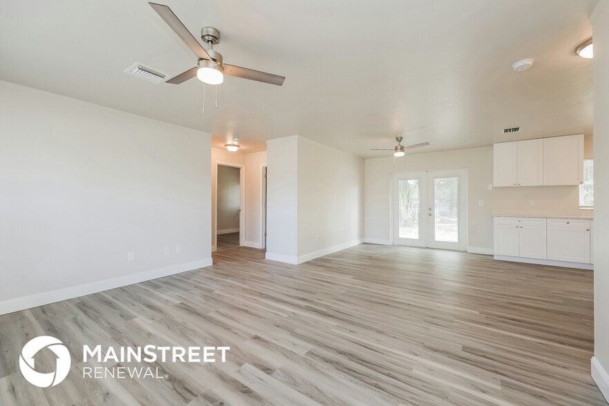 Building Photo - 14061 Caribbean Blvd