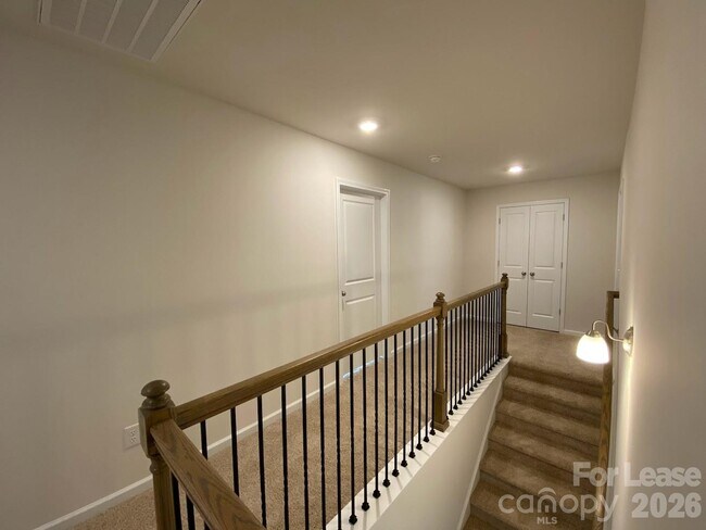 Building Photo - 2530 Napa Terrace