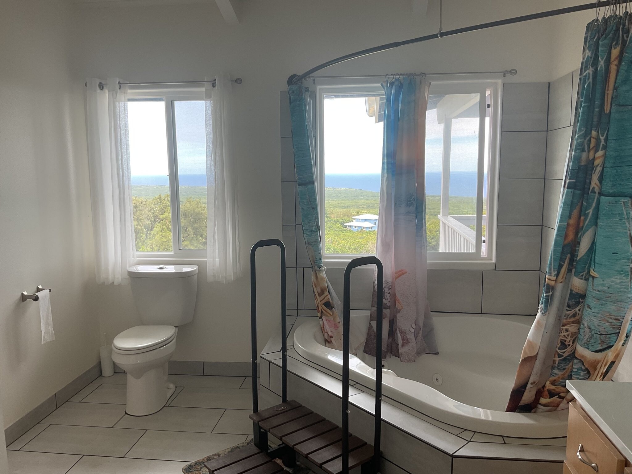 Building Photo - 94-6473-6473 Ahi St