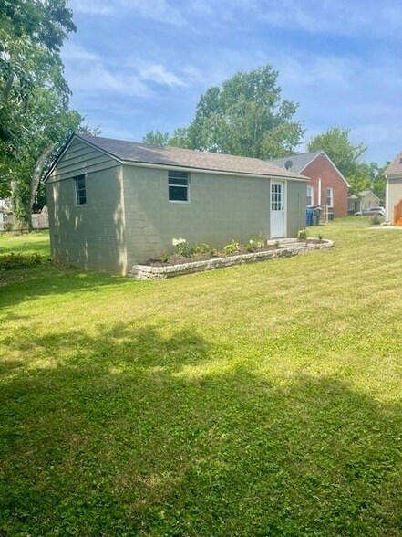 Building Photo - 288 Glendale Ave