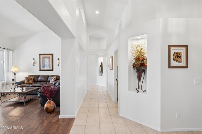 Building Photo - 4343 E Mossman Rd
