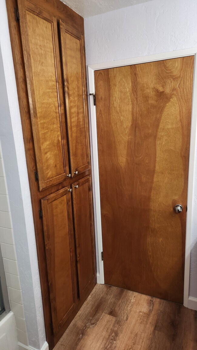 Building Photo - 1001 Murrieta Blvd