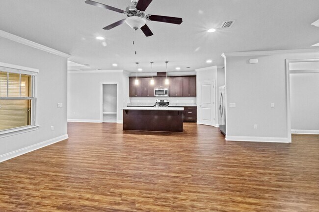 Building Photo - 8174 Miranda St