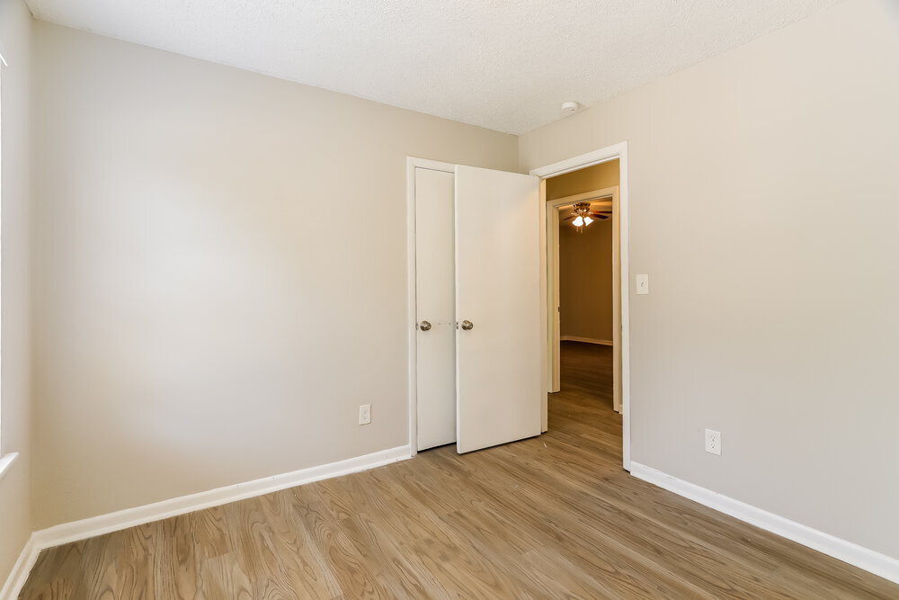 Building Photo - 2655 6th St NE