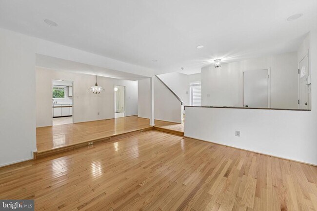 Building Photo - 10739 Mist Haven Terrace