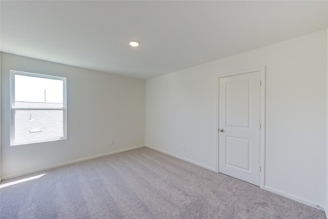 Building Photo - 10207 Purple Daphne Ln