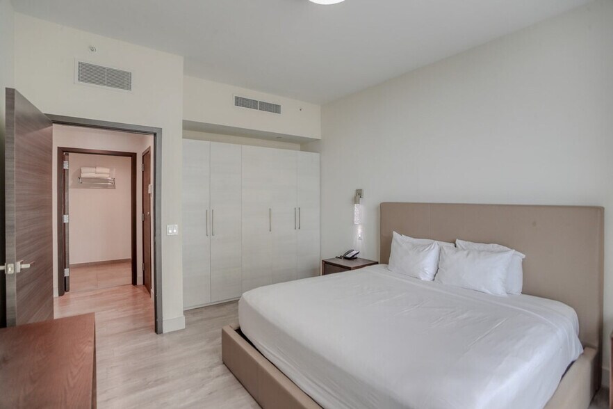 Building Photo - 345 Indiana St