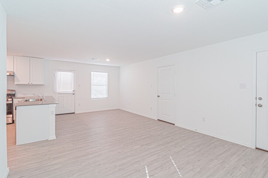 Building Photo - 7703 Chancery Gate