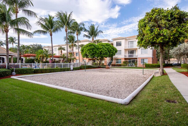 Building Photo - 2310 Myrtlewood Cir E