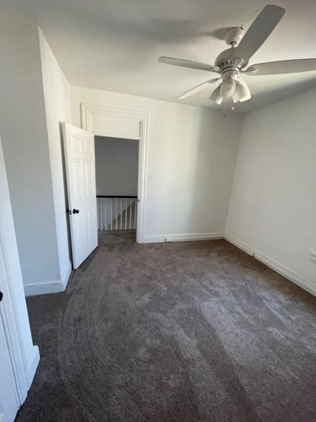 Building Photo - Newly Renovated 3 Bedroom in Lancaster! In...