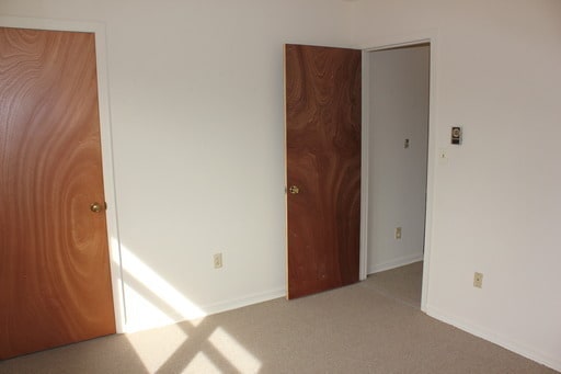 Building Photo - 2 Bedroom Townhouse for Rent in Bridgewater