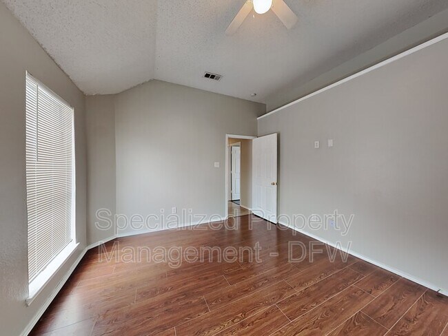 Building Photo - 311 Toronto Cir