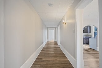 Building Photo - 235 Monmouth St