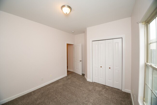 Building Photo - 3 bedroom / 2 bathroom Duplex for rent in Hobart