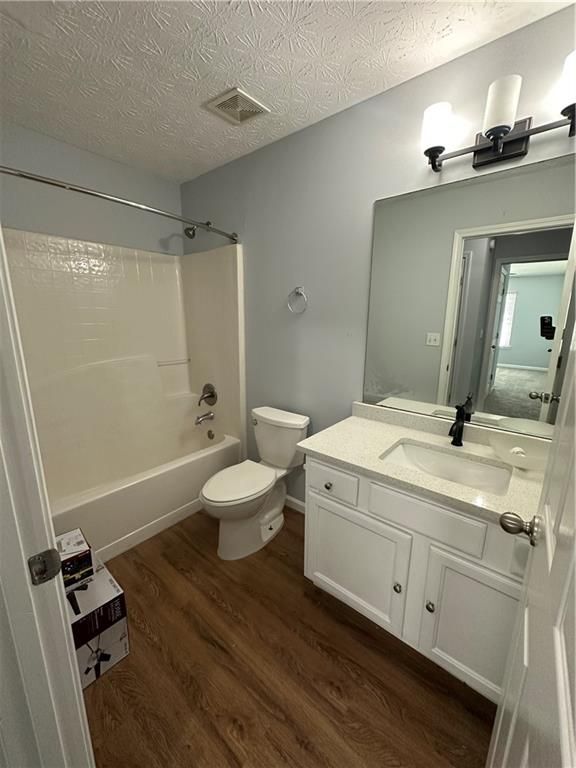 Building Photo - 2805 Vining Ridge Terrace