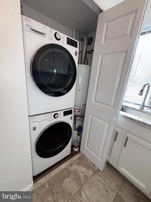 Building Photo - 3815 Davis Pl NW