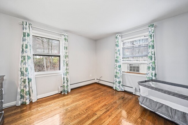 Building Photo - 138 Wildwood Cir