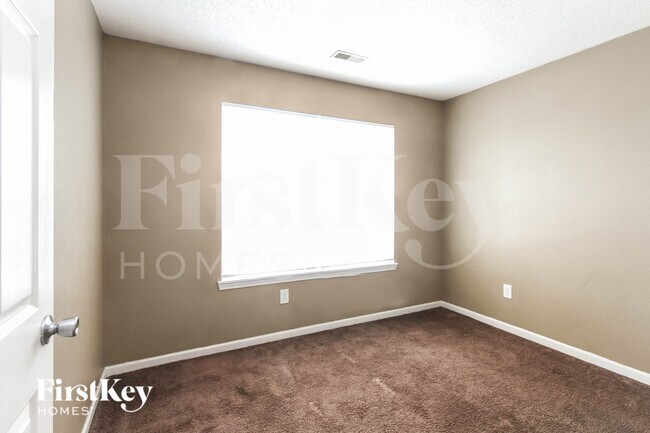 Building Photo - 353 Watercress Way