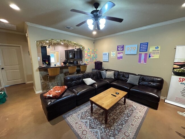 Building Photo - 3501 General Pkwy