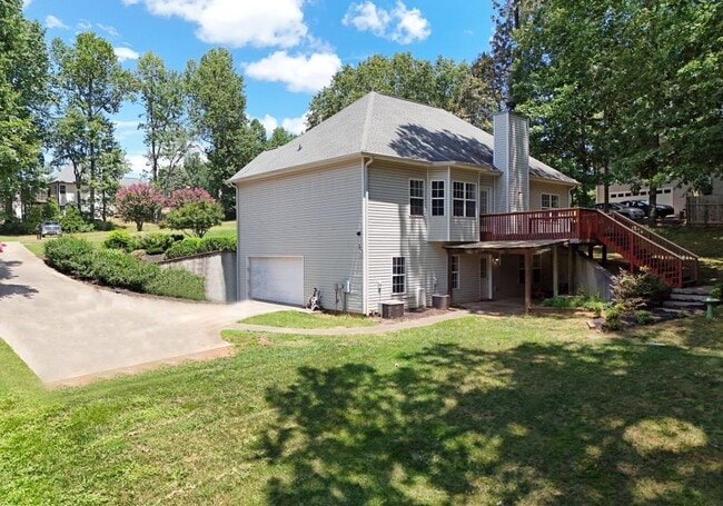 Building Photo - 4607 Enfield Dr
