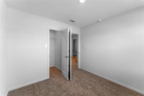 Building Photo - 1301 Parker Dr