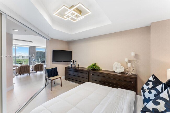 Building Photo - 17111 Biscayne Blvd