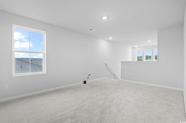 Building Photo - 714 Colt Ct