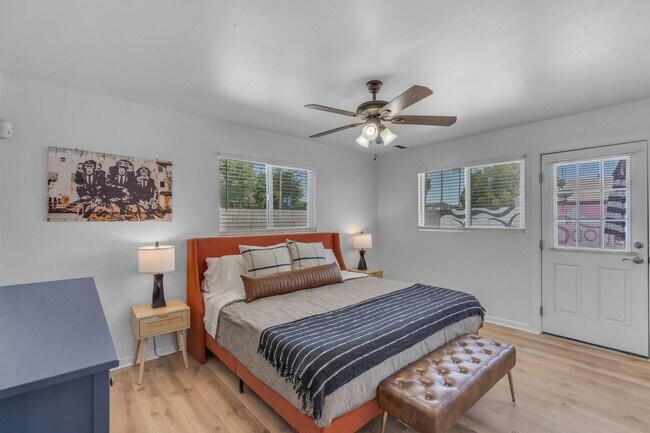 Building Photo - Modern 4BR Scottsdale Home w/ Guest Suite, EV Charger, Huge Backyard & Splash Pad
