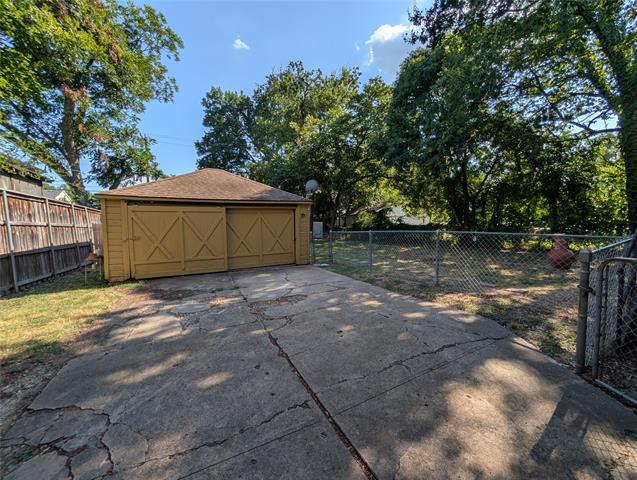 Building Photo - 5430 Miller Ave