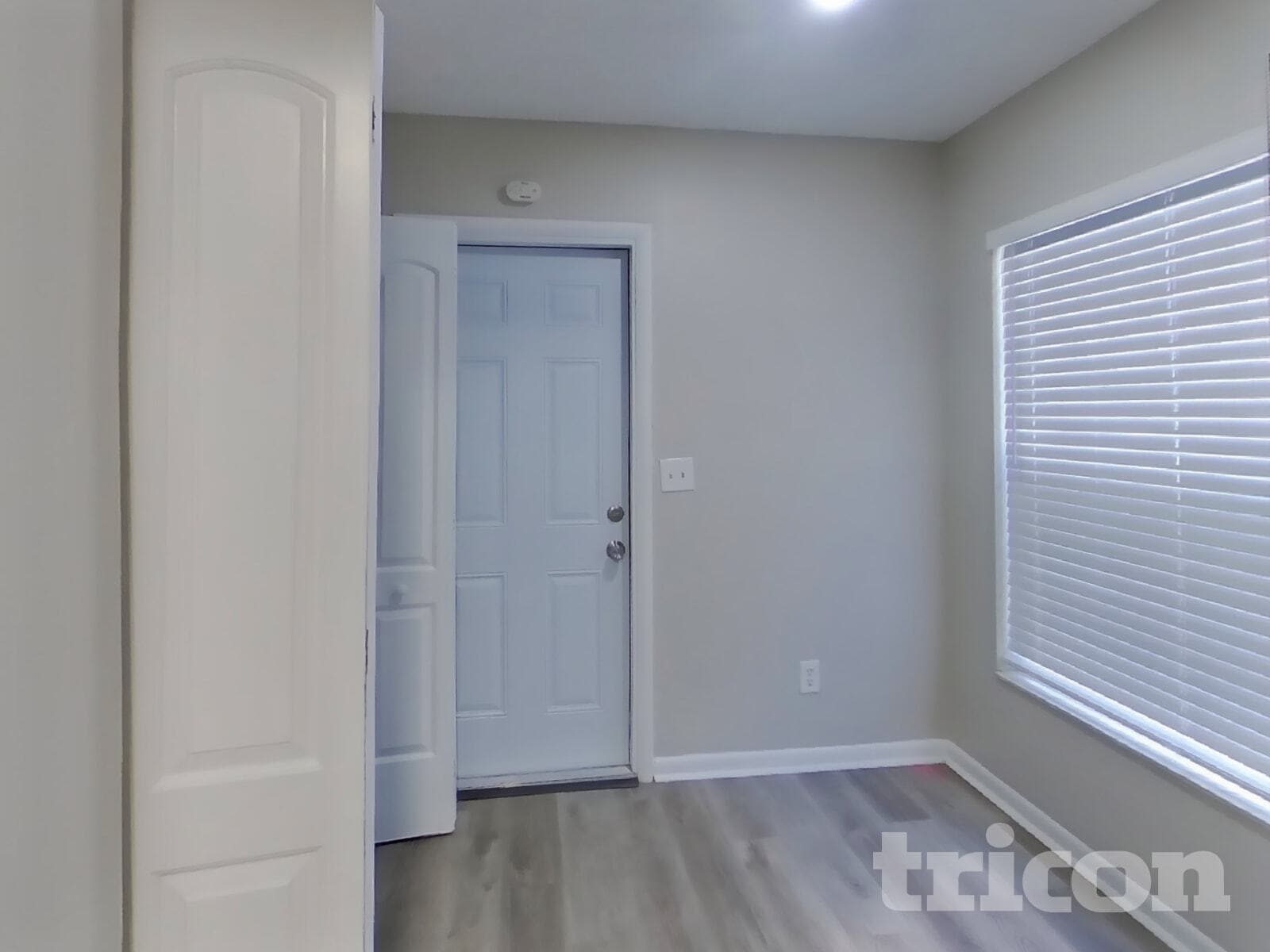 Building Photo - 320 Laxton Ln