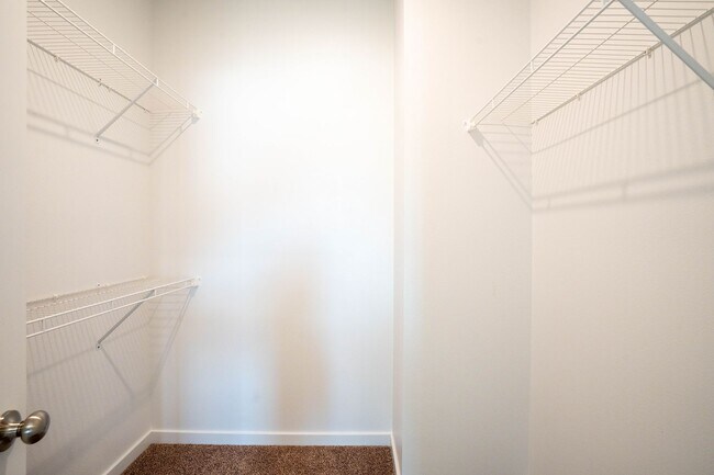 Building Photo - BRAND NEW 3 BEDROOM HOME - Mount Vernon, MO