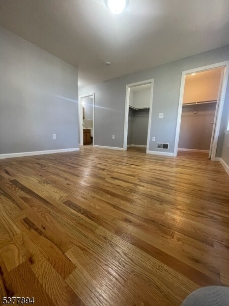 Building Photo - 271 Ellis Ave