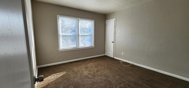 Building Photo - 3-Bedroom Home with New Carpet, Basement & Garage in Berkeley