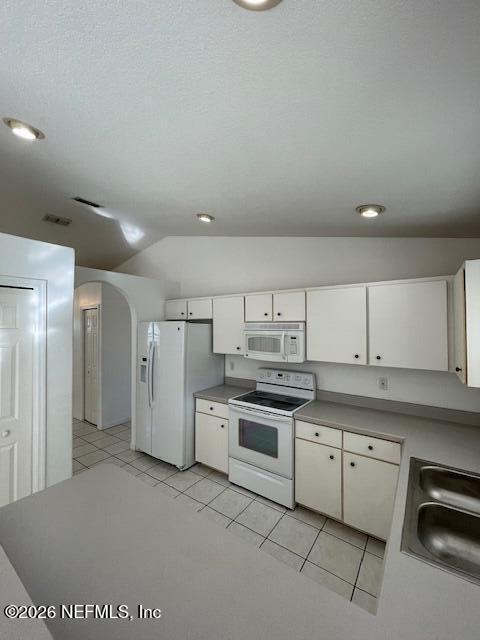 Building Photo - 9 Lyons Pl