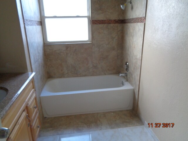 Building Photo - 4951 Campanile Dr