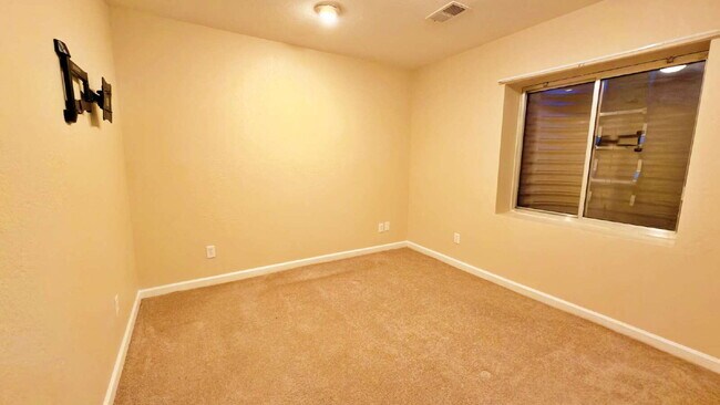 Building Photo - Fantastic 3 Bd 3 Bth + Office in Cherry Creek Schools in Tollgate Crossing!