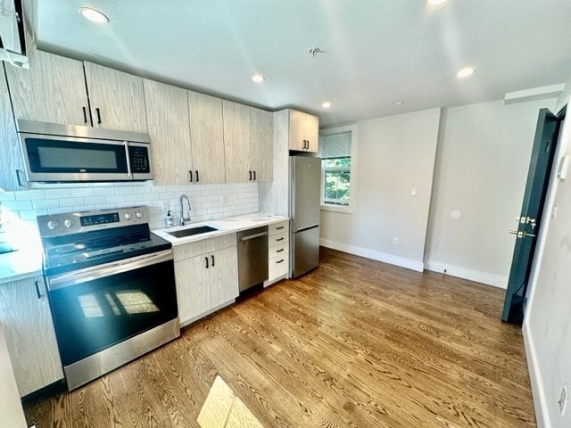 Building Photo - 366 Hanover St