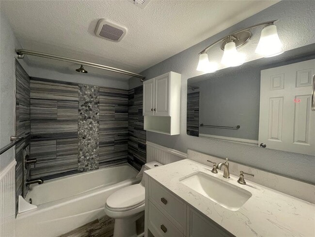 Building Photo - 4001 E NASA Pkwy