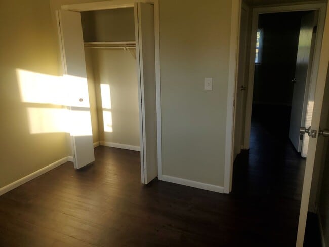 Building Photo - 7241 E Sunny Vale Dr