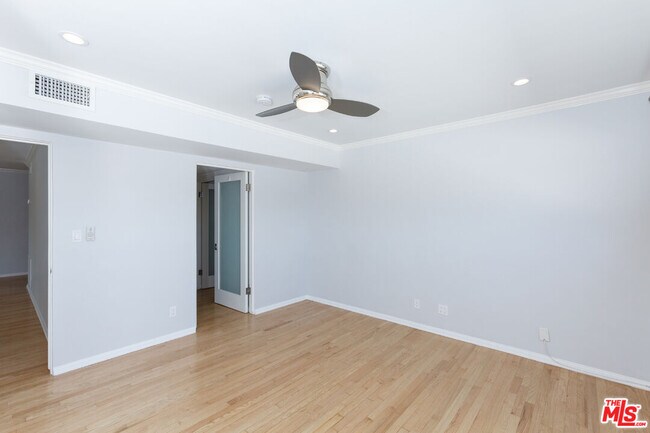 Building Photo - 1539 Laurel Ave