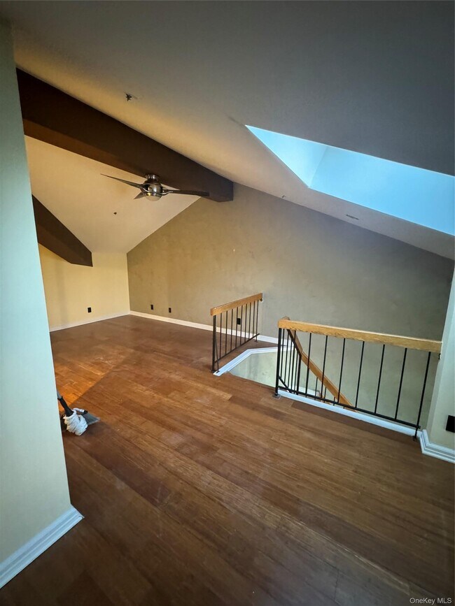 Building Photo - 1701 Crompond Rd