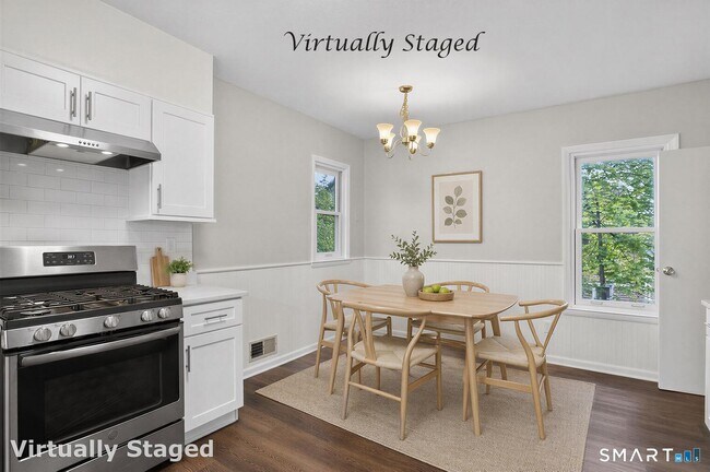 Building Photo - 95 Parrott Ave