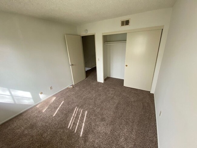 Building Photo - FULLERTON TOWNHOUSE NEAR CSUF   AVAILABLE ...