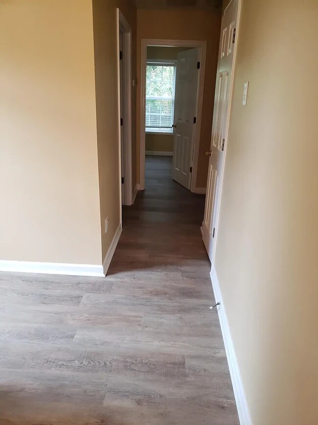 Building Photo - 6071 Grovegate Ln