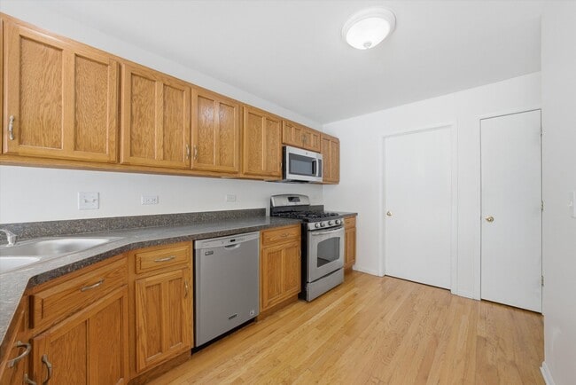 Building Photo - 8261 Pecan Pl