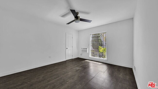 Building Photo - 1155 Horn Ave