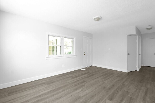 Building Photo - 886-888 Derrer Rd