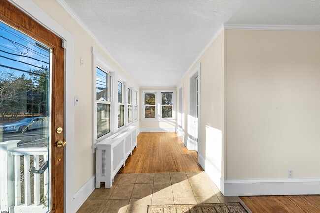 Building Photo - 616 W Ocean Heights Ave