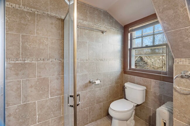 Building Photo - 117 Whitney St