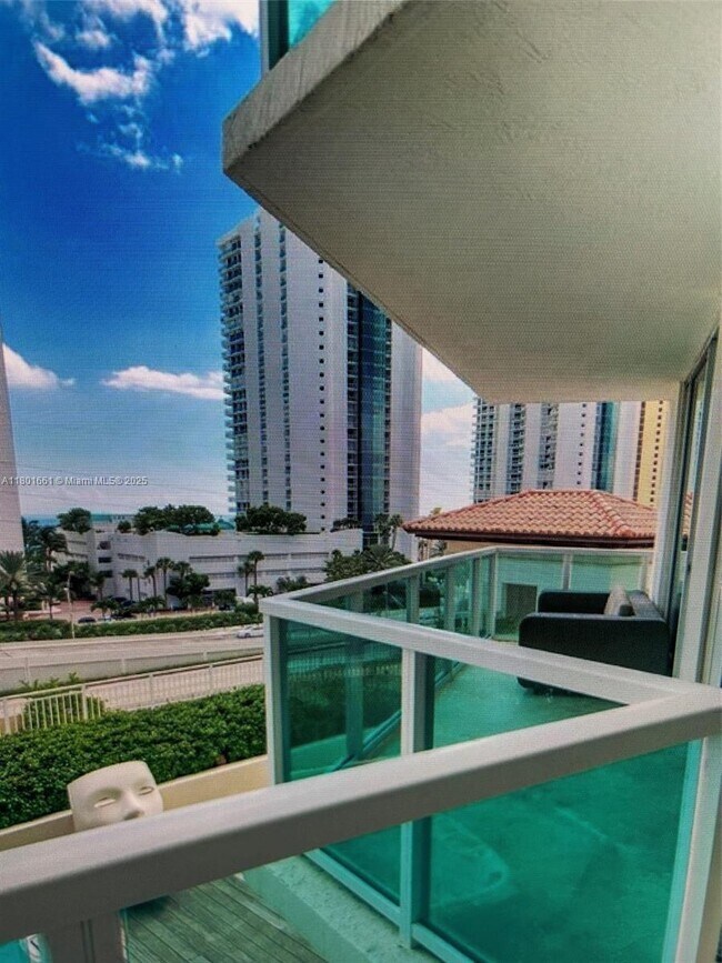 Building Photo - 150 Sunny Isles Blvd